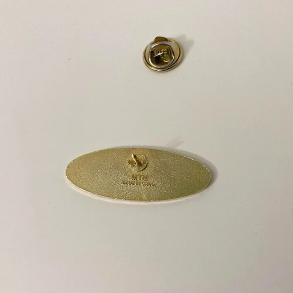 Vtg Route 66 National Museum Elk City Oklahoma Lapel Pin - Picture 5 of 8